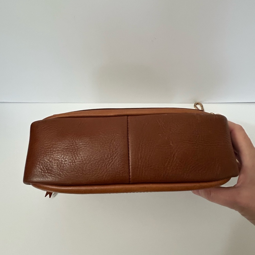 Madewell - Large Transport Camera Bag - Picture 6 of 13